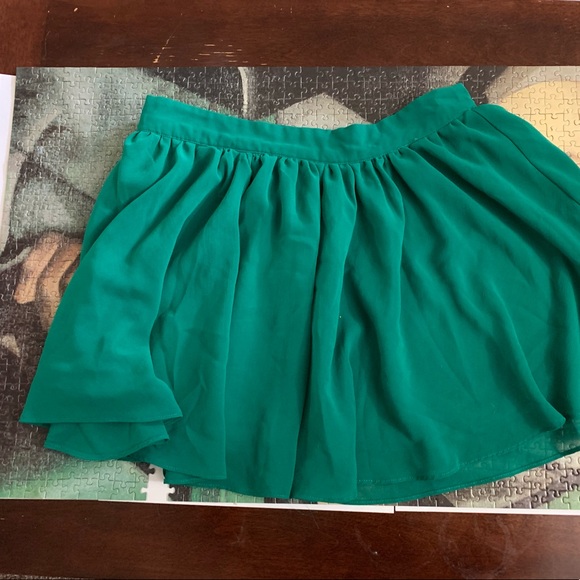 Kelly Green Forever 21 Layered Circle Mini Skirt - Picture 3 of 4